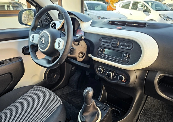 Renault Twingo cena 23700 przebieg: 96000, rok produkcji 2016 z Tuchów małe 191